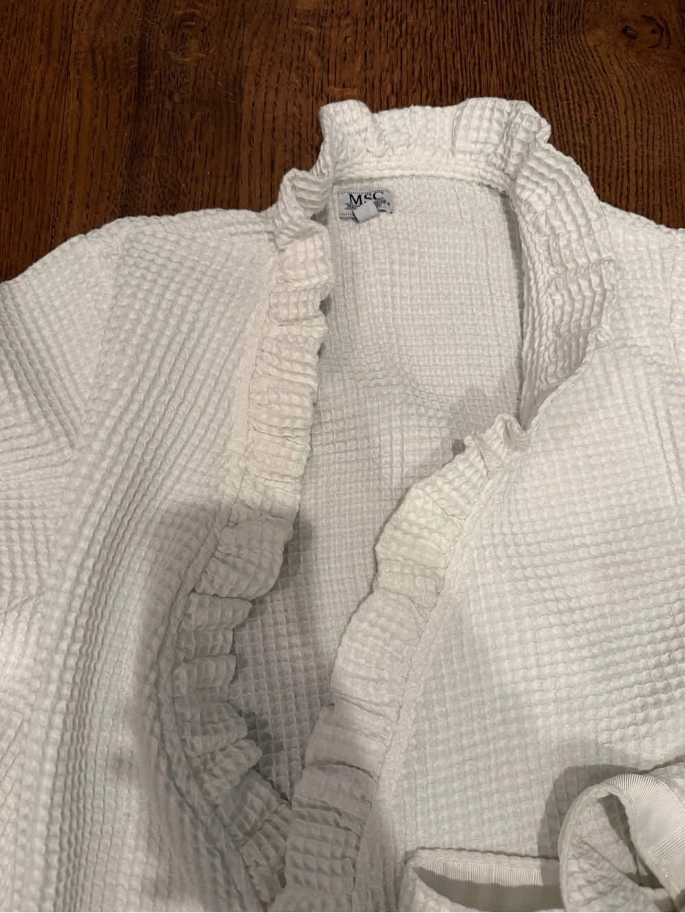 Women’s White Ruffle Waffle Robe - Soft Cozy Sleepwear